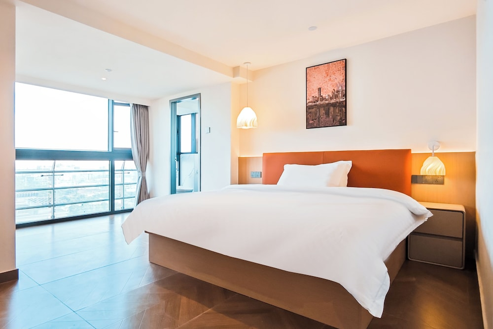 Ritz Star City View Residence Pazhou Exhibition Center and Pazhou Metro Station Branch