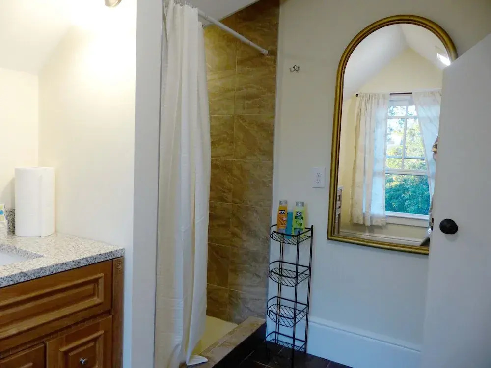 Davis Square Inn