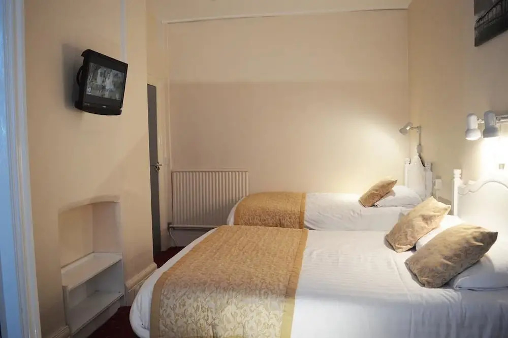 The Carlton Hotel