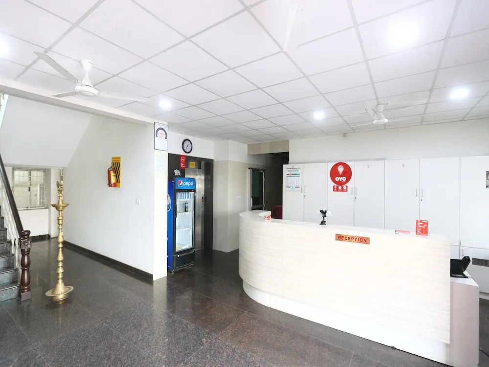 OYO 3547 Raj Guru Residency
