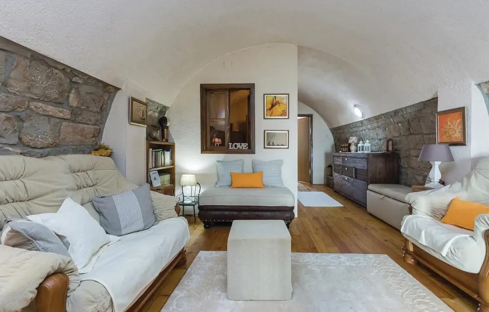 Beautiful Home in Benkovac With 2 Bedrooms, Wifi and Outdoor Swimming Pool