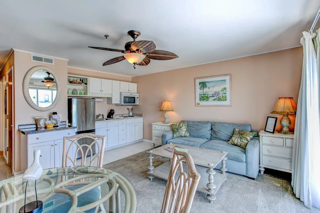 Sandpeddler Inn and Suites