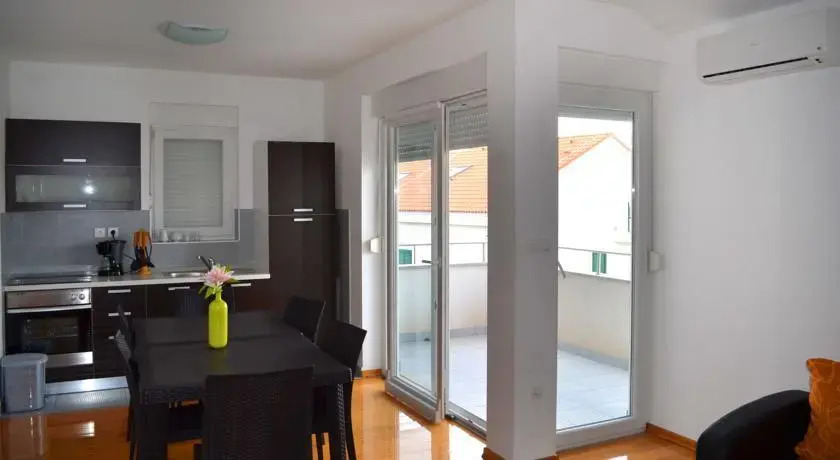 Apartment Lucky