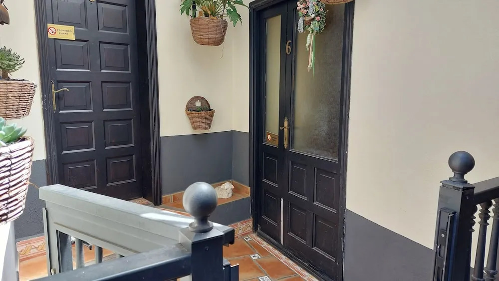 Holiday Home to the Street With big Kitchen