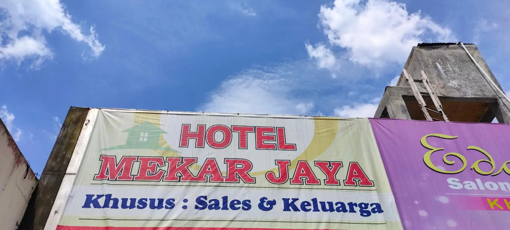 Hotel Keluarga Mekar Jaya Syariah Near UNS Solo