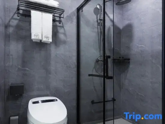 Yipin Apartment (Guangzhou Zhengjia Square Sports West Road Subway Station Branch)