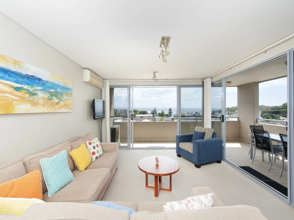 Bayview Apartments, Unit 12/42 Stockton Street