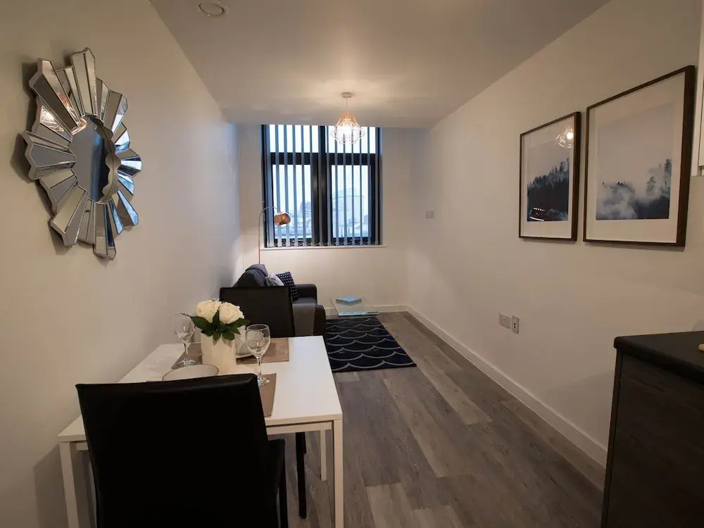Alluring 1-Bedroom Apartment For Couples In Liverpool