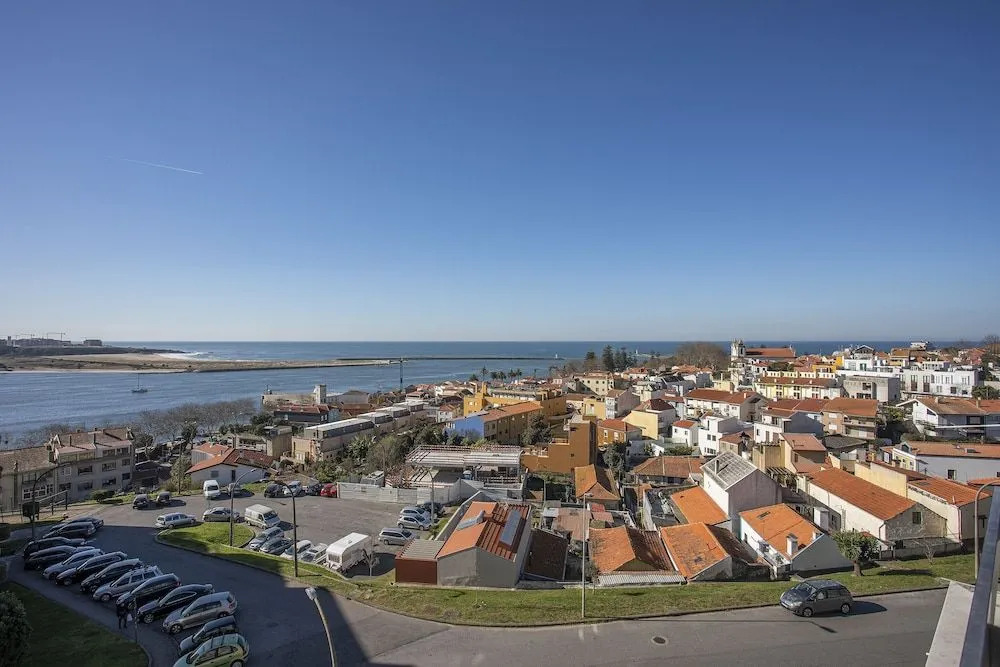 Liiiving in Porto | Sea & River View