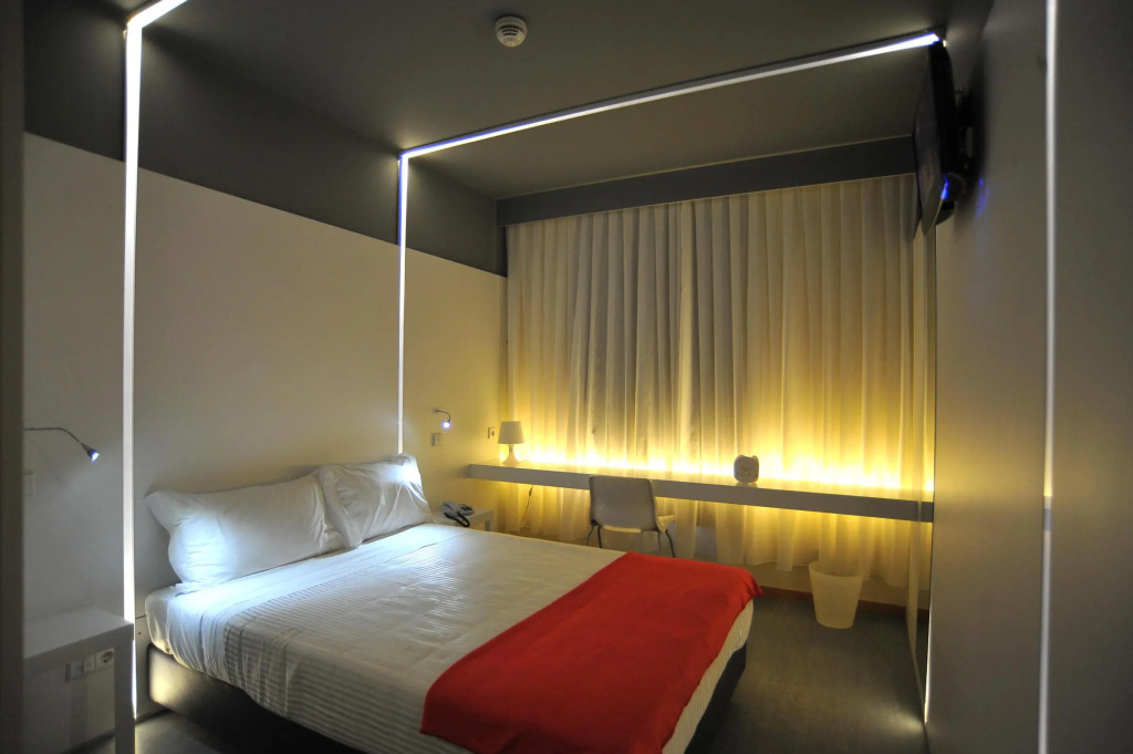 Basic Braga by Axis