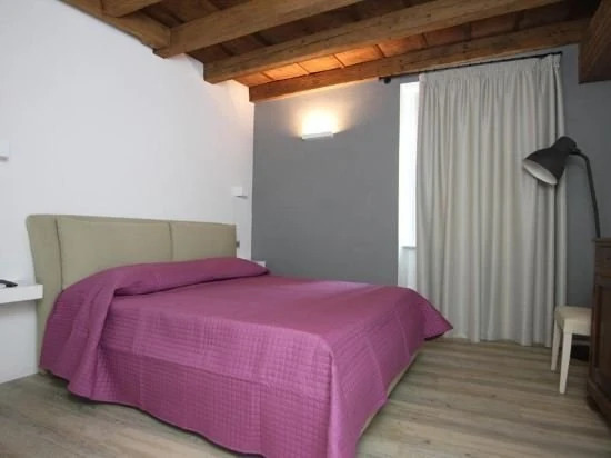 Residenza San Vitale 27 Suite Home