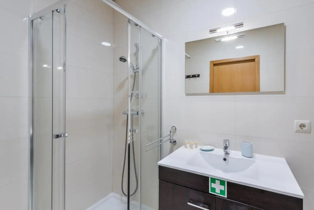 GuestReady - Ao Coliseu 2D Central studio suite