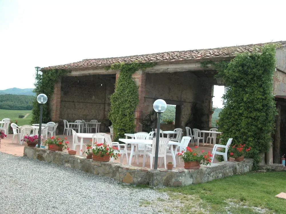 Apartment Between Pisa and Livorno