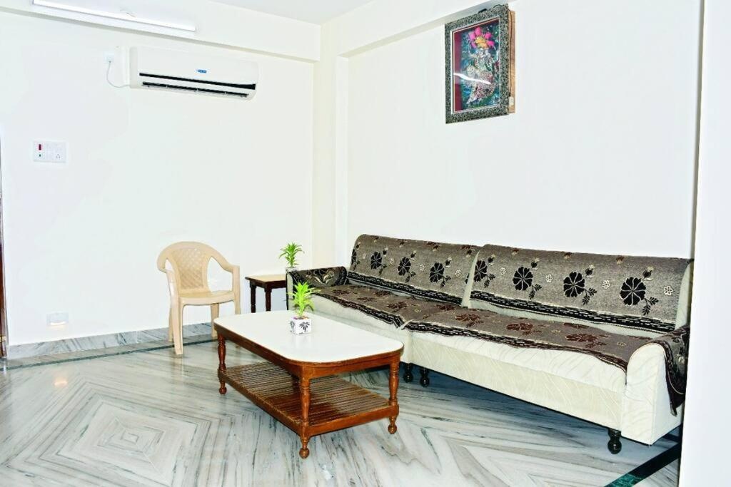 Balaji Homestay