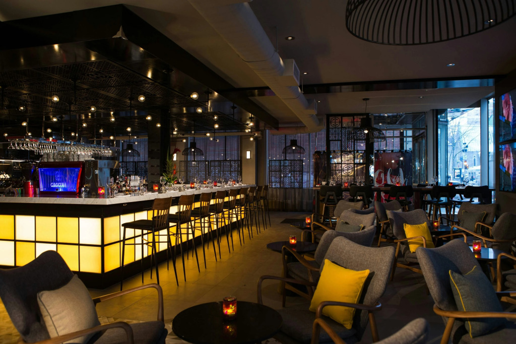 Renaissance Montreal Downtown Hotel
