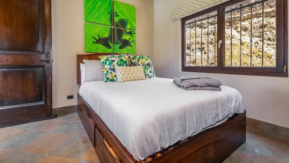 Stunning Luxury Mansion in Playa Flamingo with Six Bedrooms and Beachfront Access