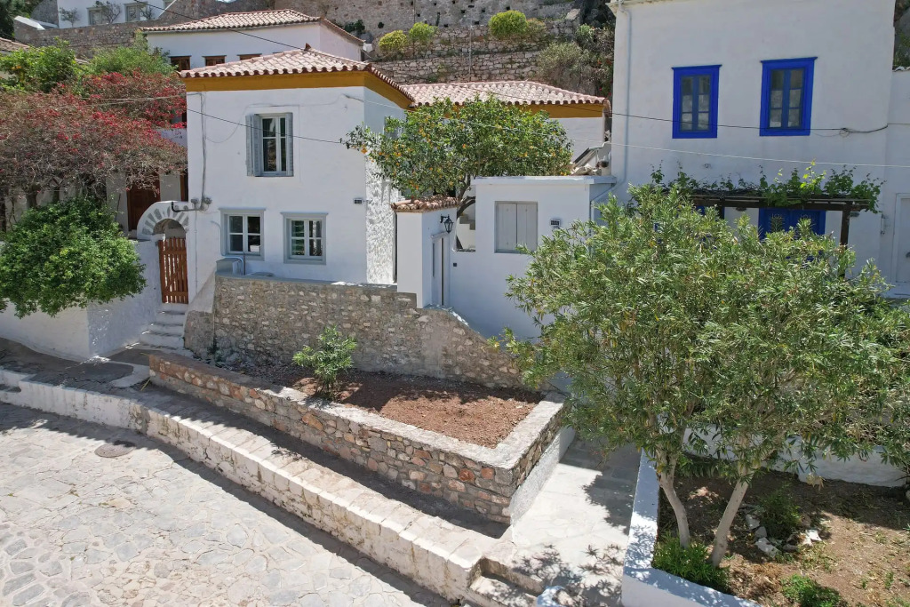 Douskos Citrus Apartments