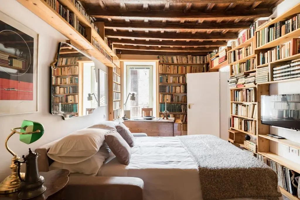Classic and chic apartment in Trastevere