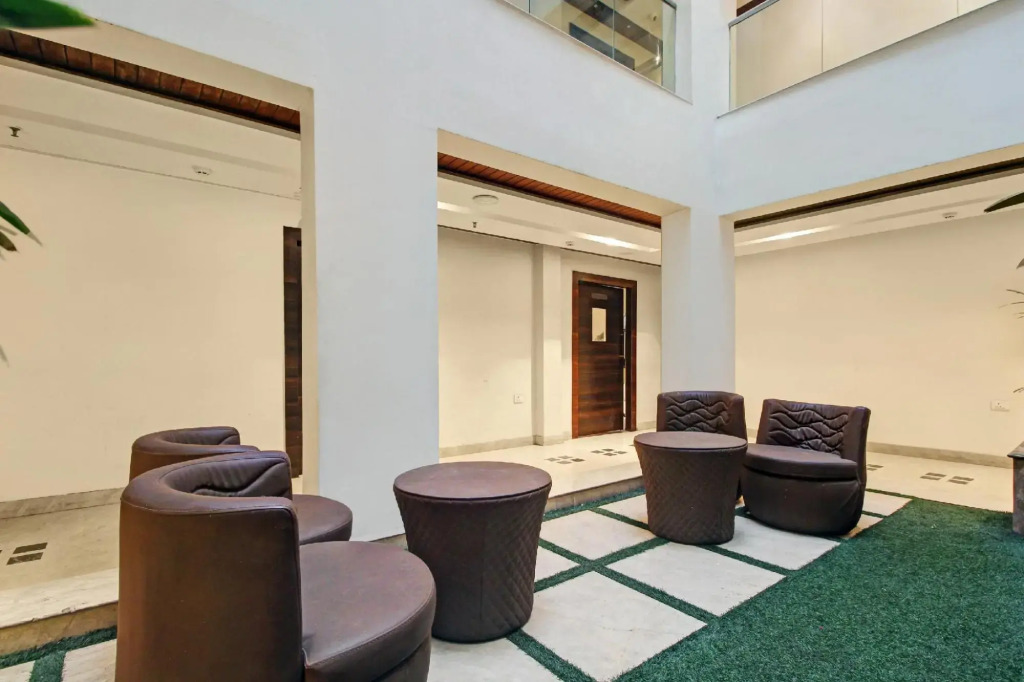 Townhouse Oak Hotel Radiant