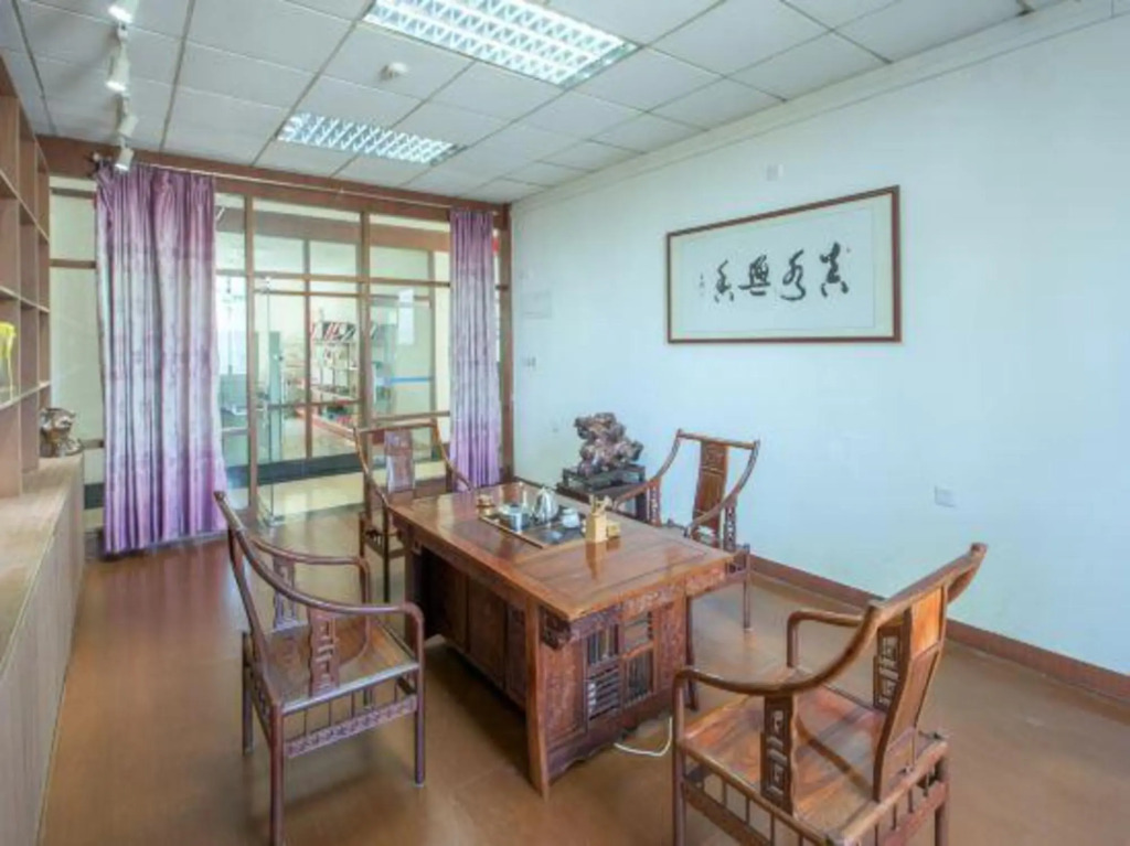Huguang Holiday Hotel