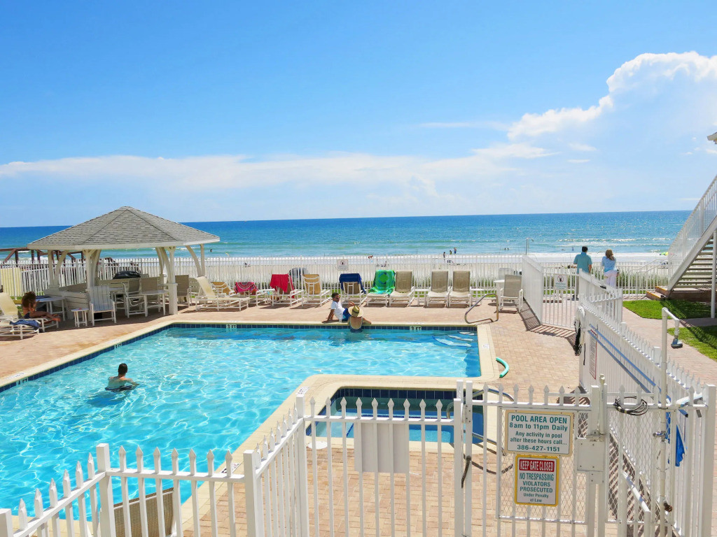 New Smyrna Waves MOD Collection by Sonesta