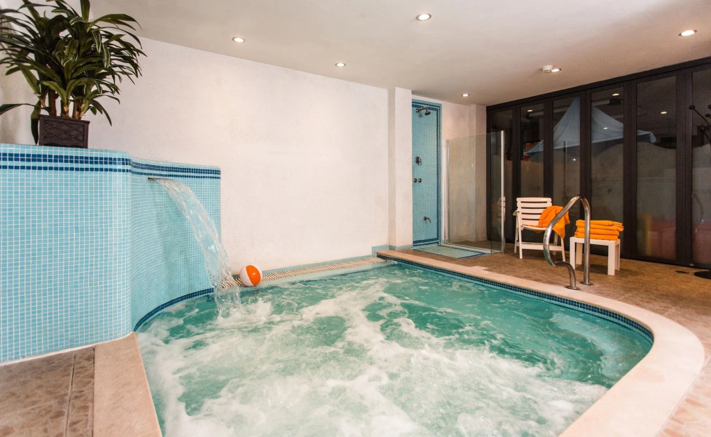 Hotel Antares