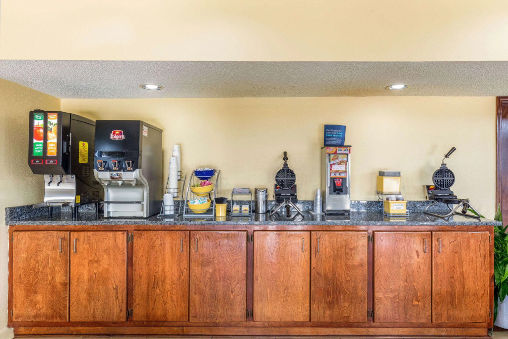 Days Inn by Wyndham Florence/I-95 North