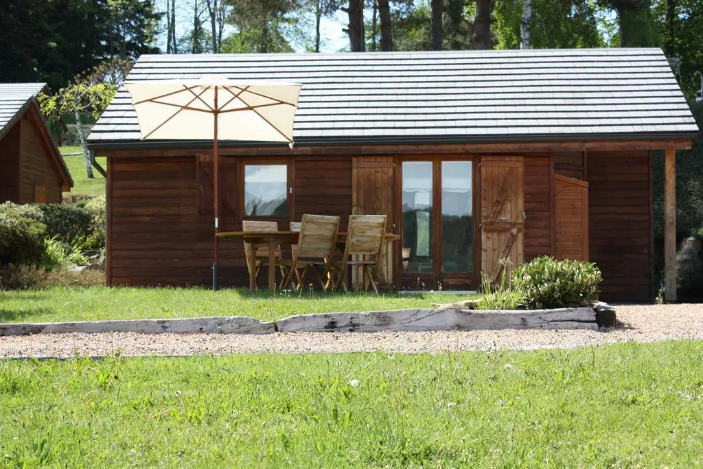 Volcans Vacances Les Chalets Du Lac
