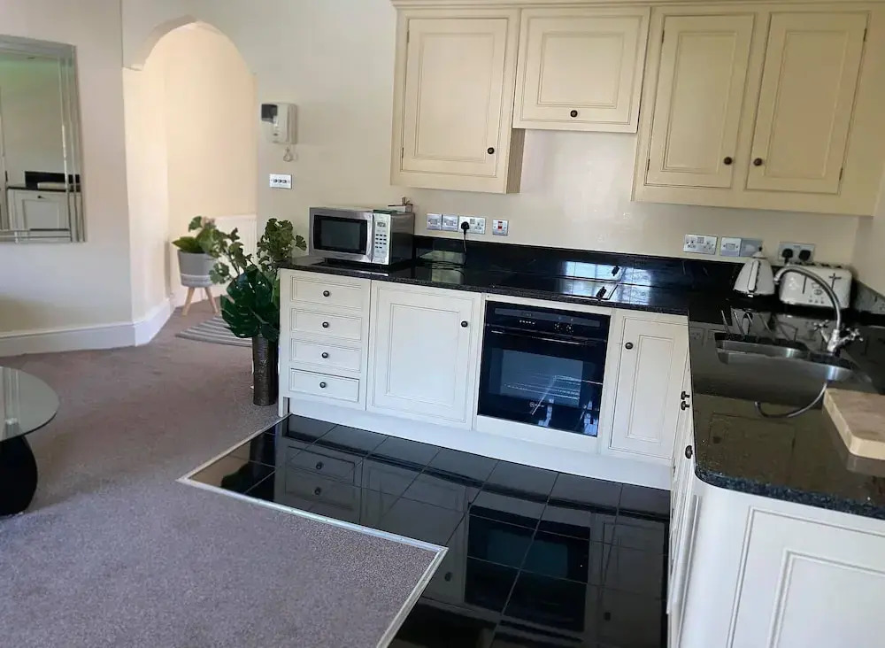 Letting Serviced Apartments - Guards View, Windsor