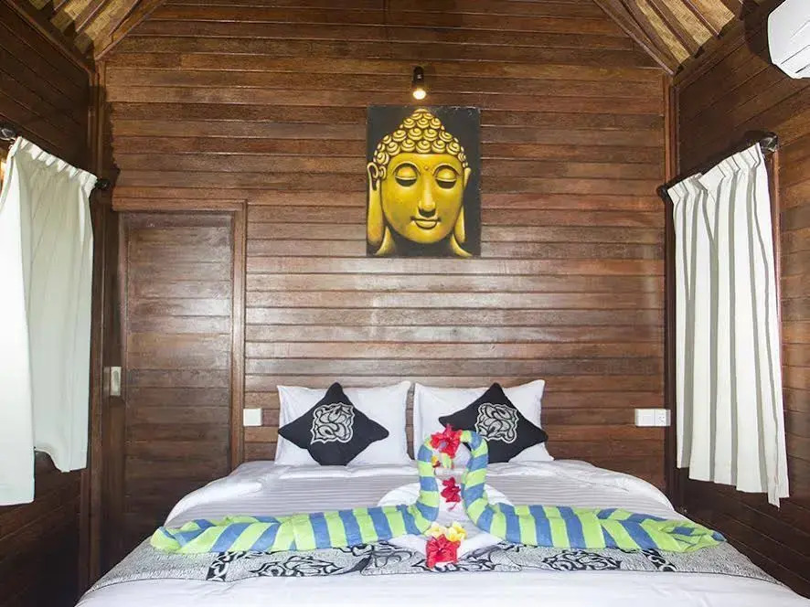 Villa Cahaya - Ocean, sunset and volcano views, an island hideout