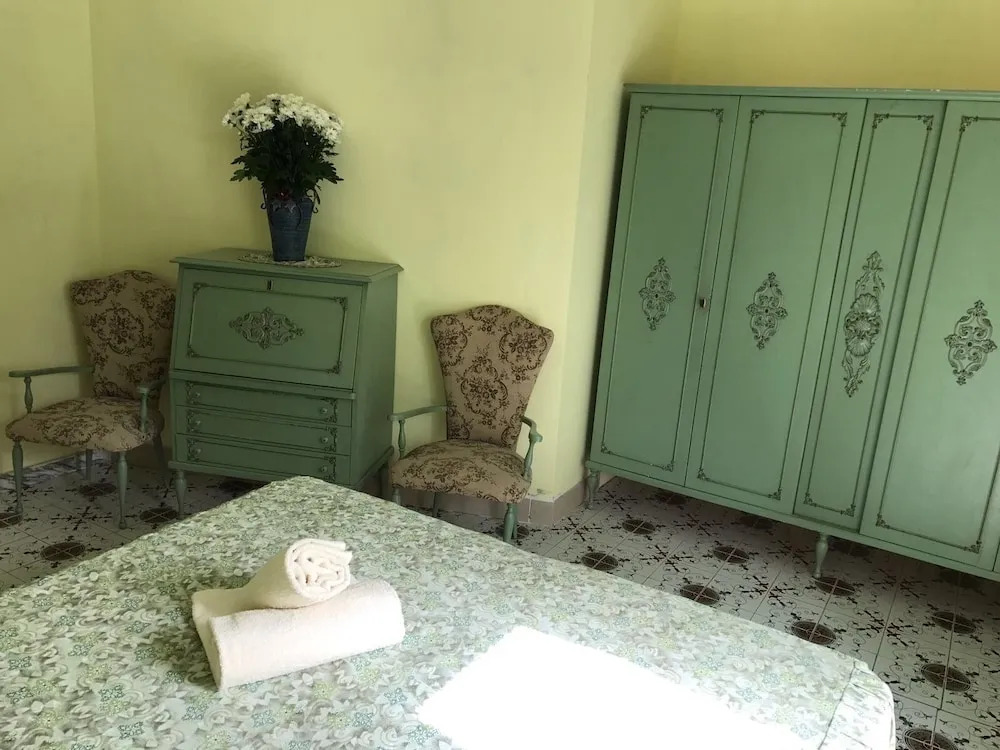 Kambal Penthouse