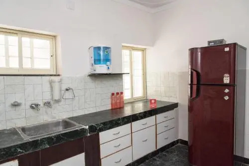 Dave's Guest House
