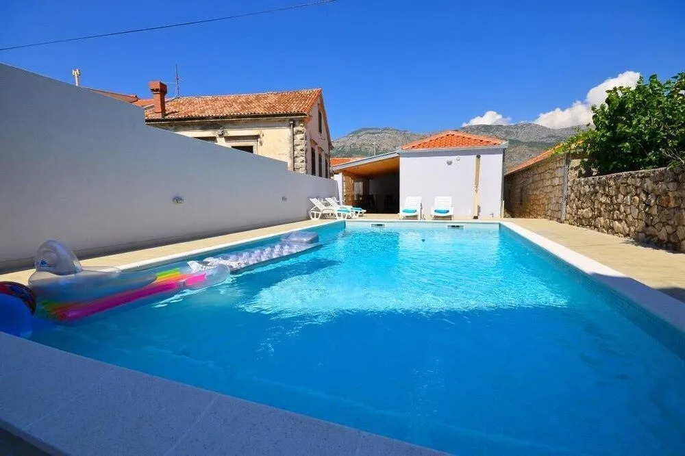 Holiday Home Belmondo