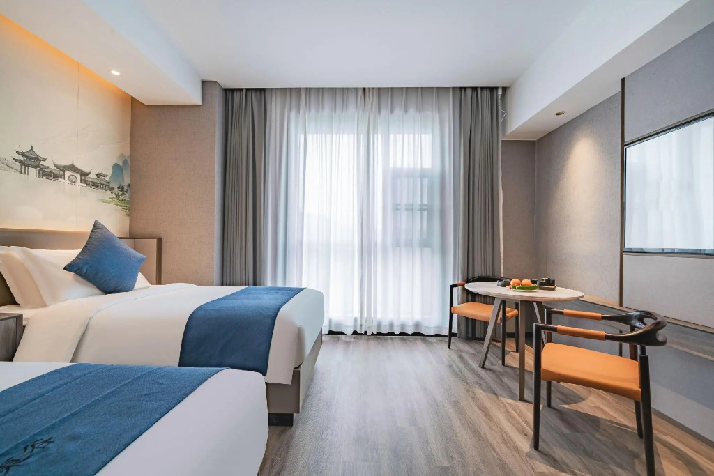 Rezen Dong Hotel