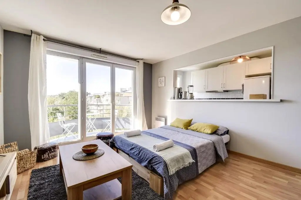 Chic apart with parking and balcony
