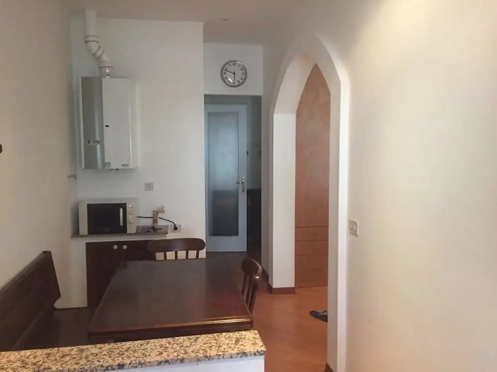 Al Canton Apartments