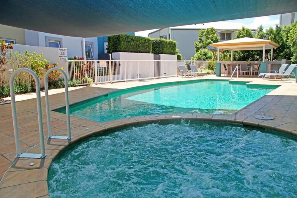 6BR Coolum Beach