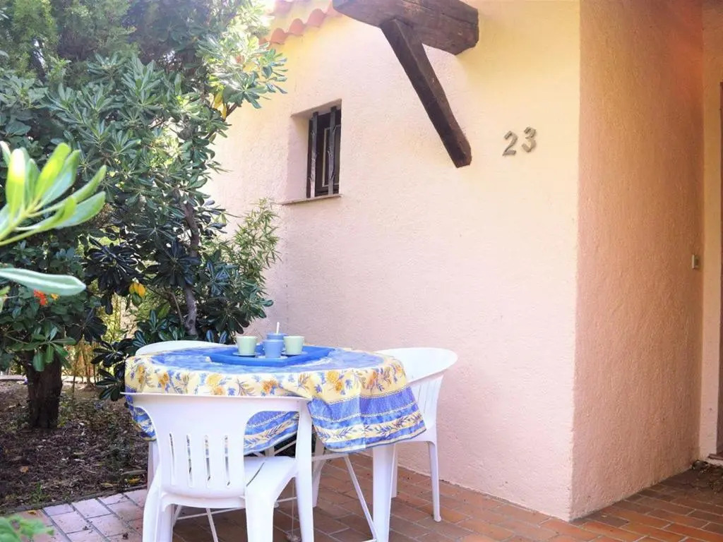 Appartement Le Lavandou, 2 pièces, 4 personnes - FR-1-251-348
