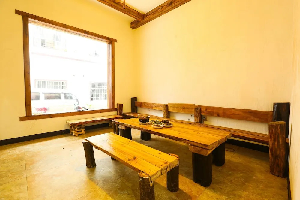 Yunsheyuanlai Hostel