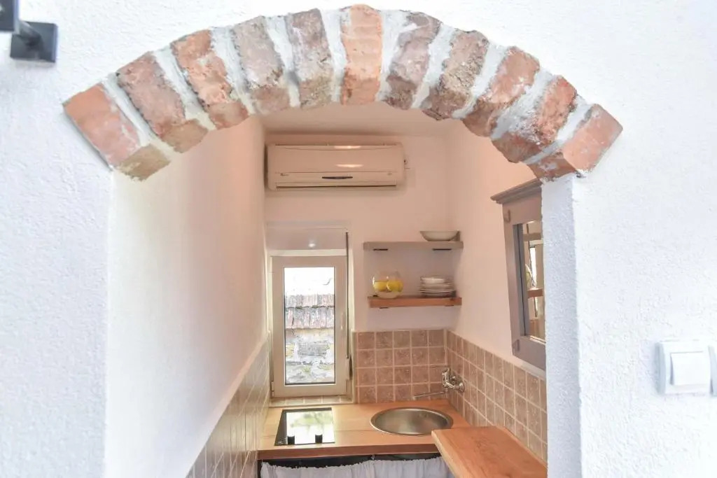 Guest House Ambient