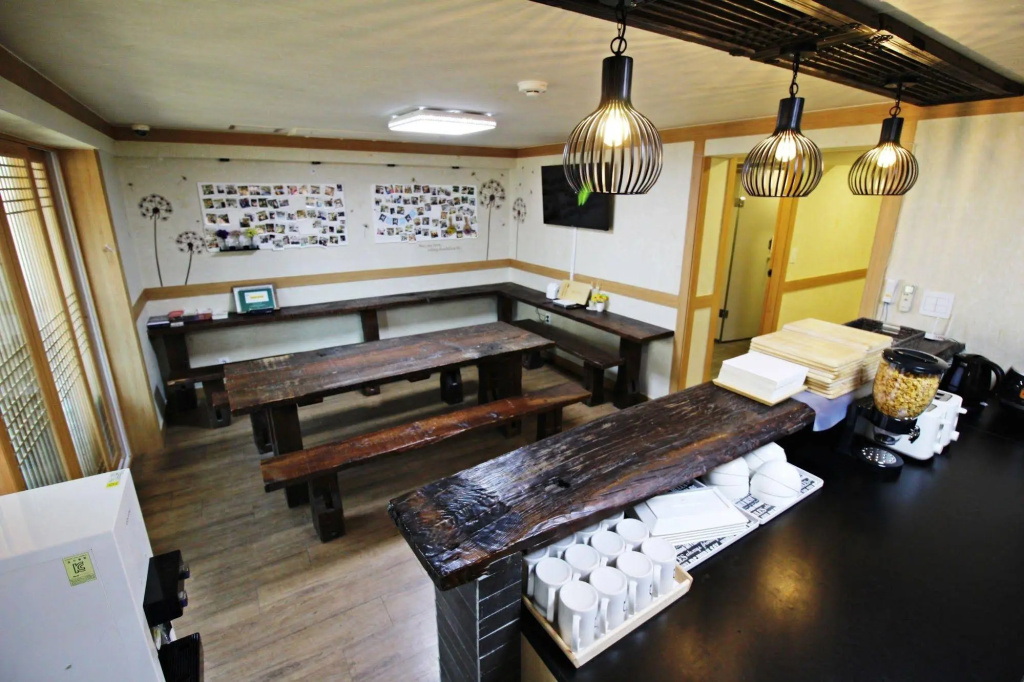 The Blossom Yeonnam Guesthouse