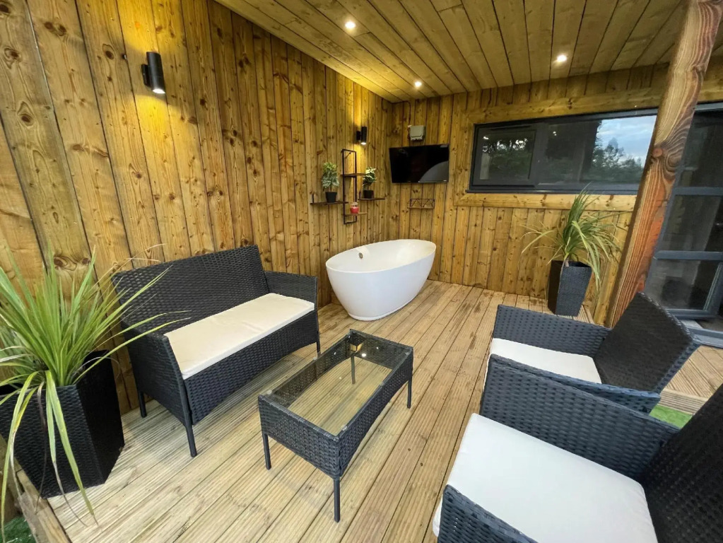 Little Paddock Lodges