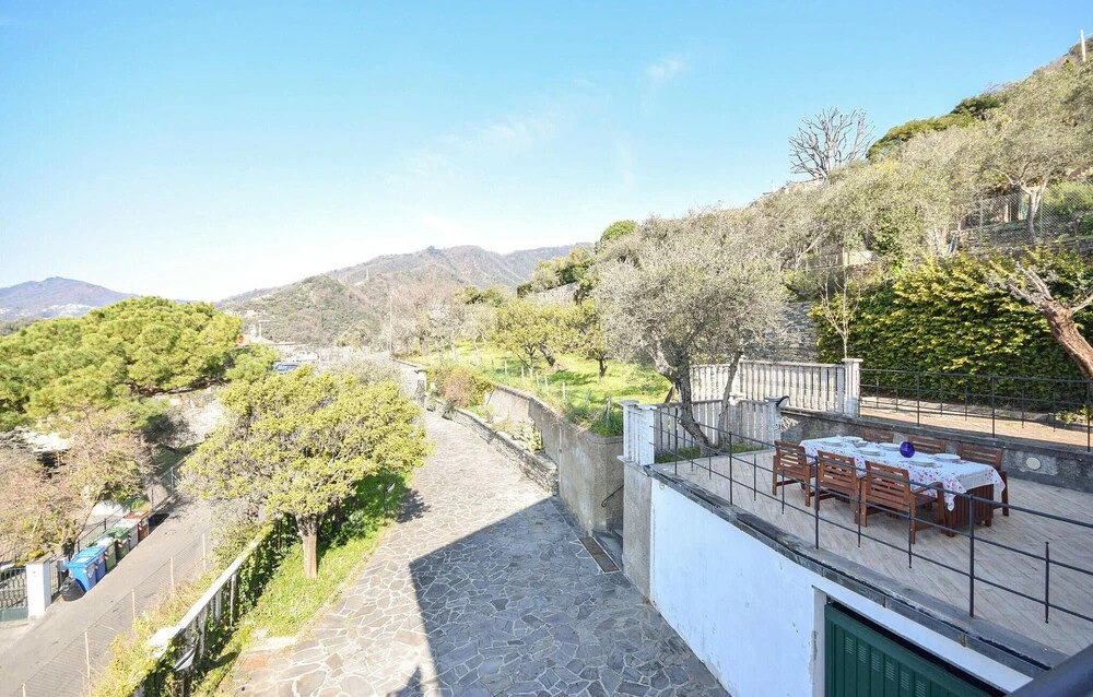 Gorgeous Home In Rapallo With House Sea View