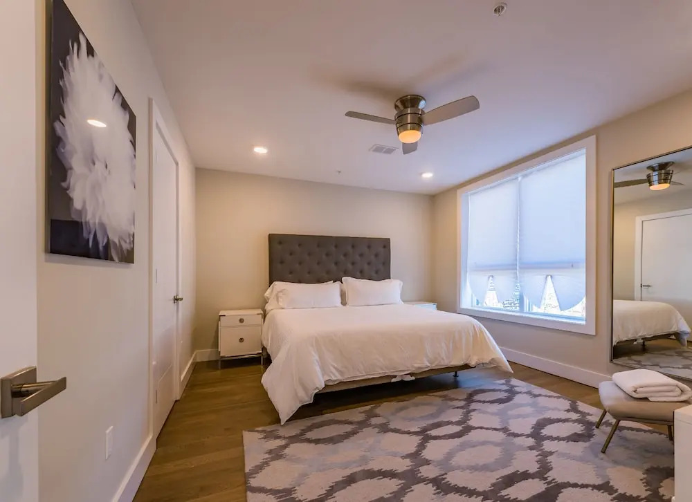 Deedee's Lofts at Grove II