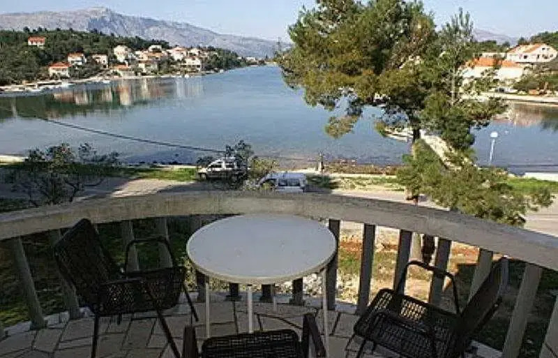 Batistic Apartments