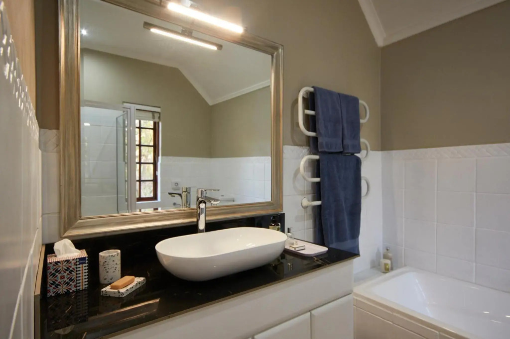 Luxurious & centrally located home away from home