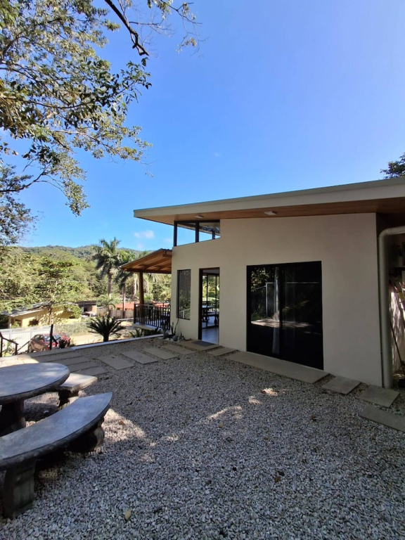 Manzu House Near Playa Guiones, Nosara
