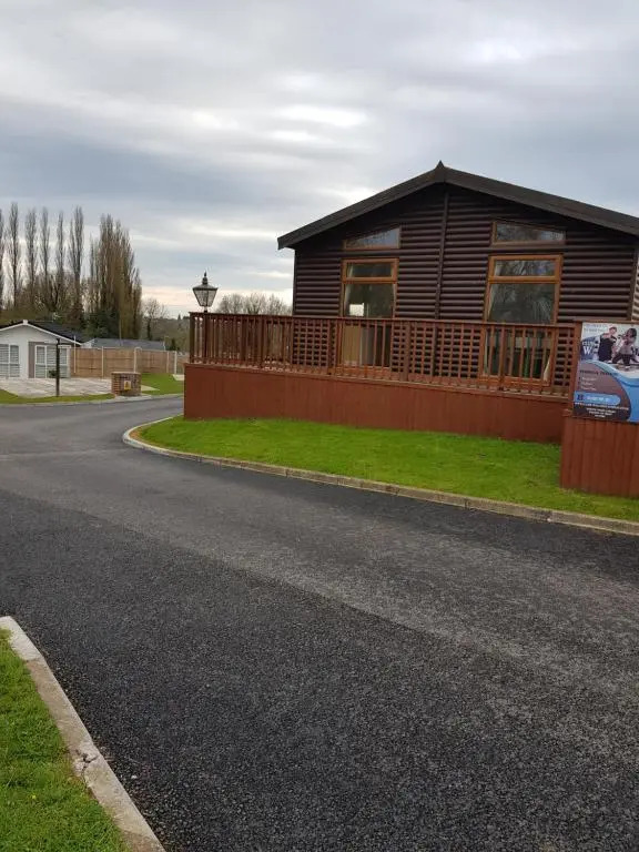 Lodge 1 Westonhill Park