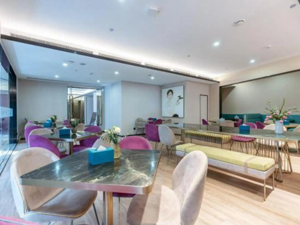 Yuehai Qianxi Boyuan Hotel (Yiwu International Trade City Branch)