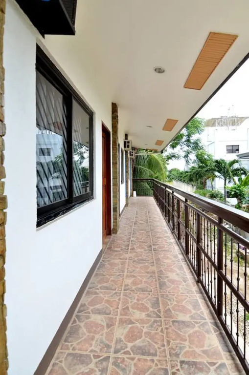 Highway to H Inn - Danao